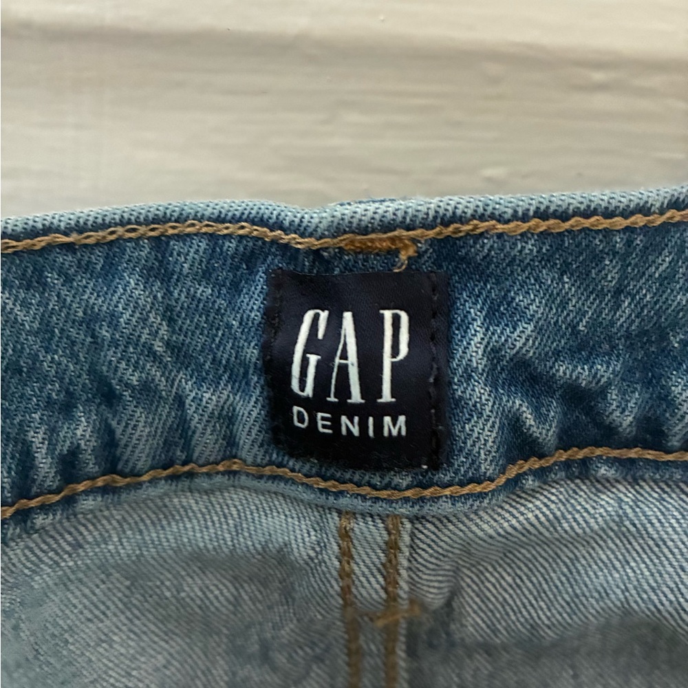 GAP Classic Blue Cheeky Straight Petite Denim Jeans